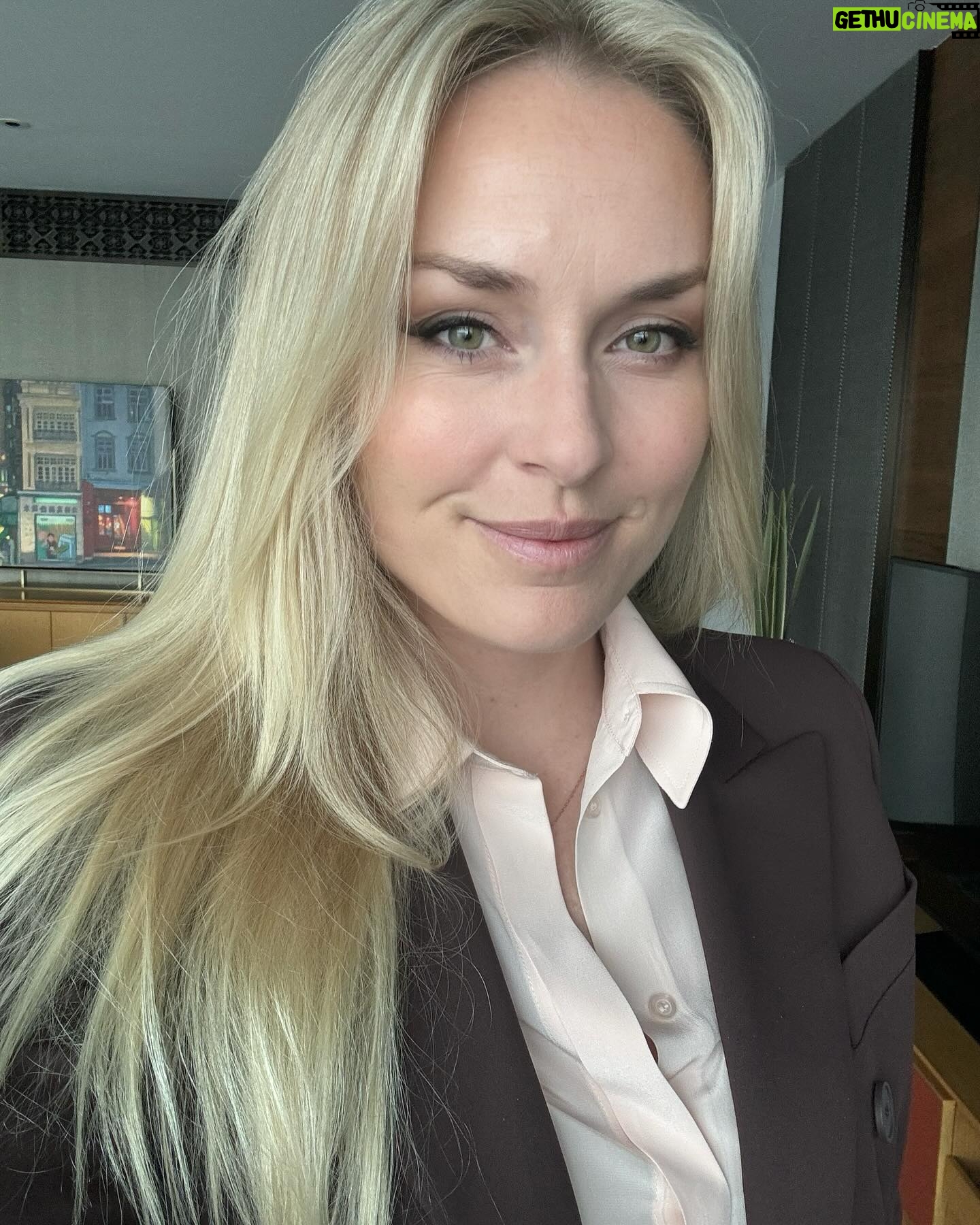 Lindsey Vonn Instagram - Thank you Hong Kong! What a city! Wish I had more time to explore but thankful to be surrounded by incredibly smart people who I learned a lot from this week. While some of the things I do you see on social, a lot of what I do you don’t see… it has taken years of work and relationship building for me to be in a position to do what I’m doing now…. never stop working hard, learning, and dreaming, you never know where it will take you!