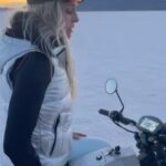 Lindsey Vonn Instagram - What a year… from skiing Kitzbühel at night to traveling the world and back to laying on the couch after another surgery… meeting new friends and spending time with the ones I love…and maybe over working myself (just maybe 😜)… it’s been real 2023… but let’s kick some ass 2024!!!! 💪🏻💪🏻💪🏻 #2024 #LFG