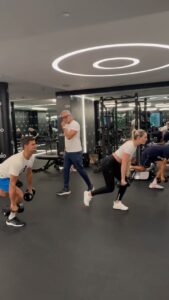 Lindsey Vonn Instagram - I got the full @djokernole experience in the gym…we had a blast! Thx to you and your team for letting me join in 🙏🏻 always love a new challenge! Now I have to train for when we play tennis together! I think you’re already ready for skiing💪🏻