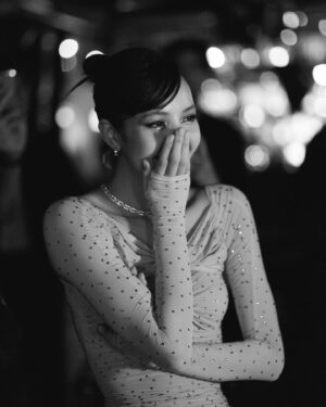 Lisa Instagram - Thank you everyone for making my 27th birthday even more special ✨ Overwhelmed by all the love and still can’t get over this day🫶🏻