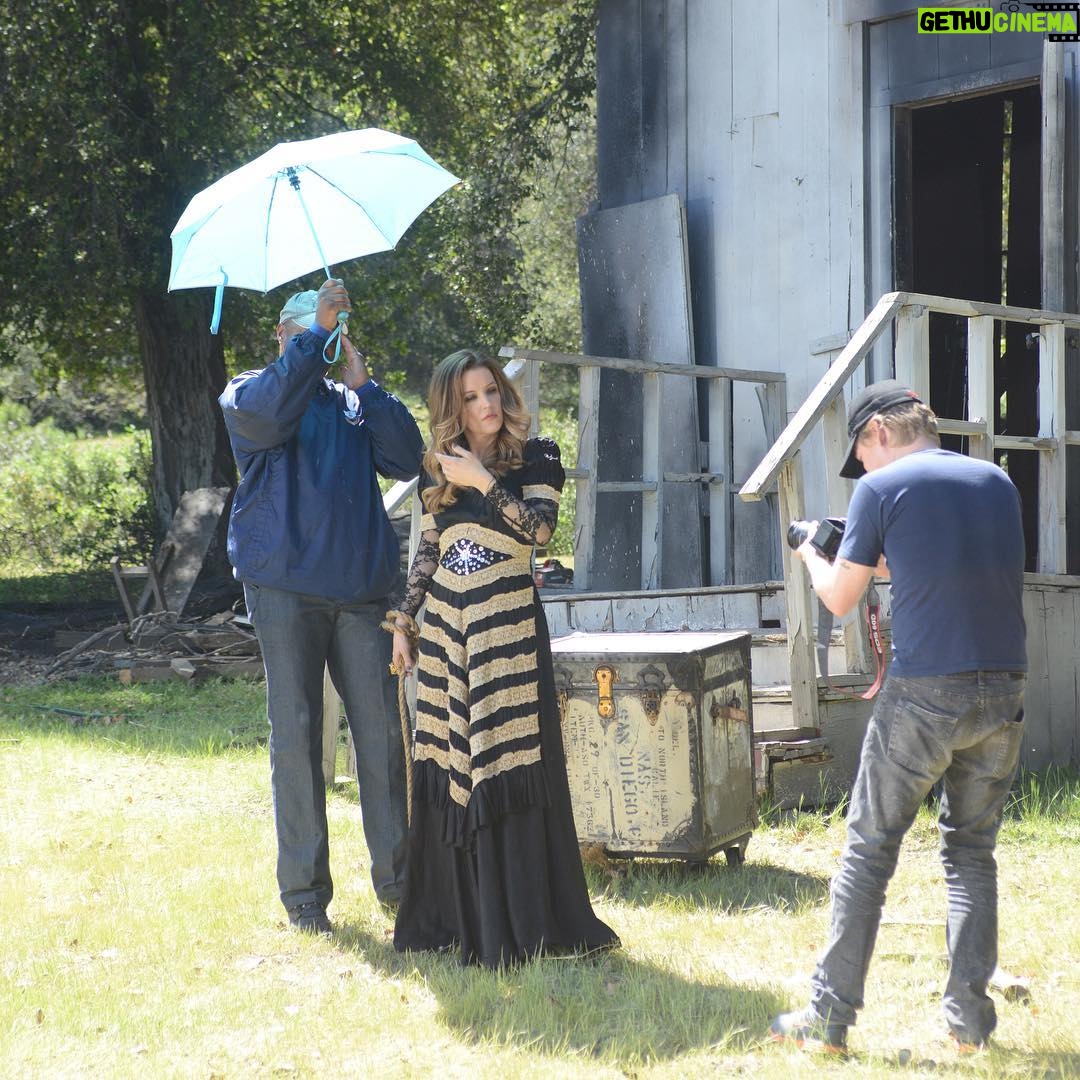 Lisa Marie Presley Instagram - Flashback!!! BTS of my music video ”You Ain’t Seen Nothin’ Yet” with the amazing director @deankarrphotography on 4/20/12