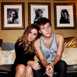 Lisa Marie Presley Instagram - Flashback!!!! Backstage with Ben @opry on 8/21/12❤️