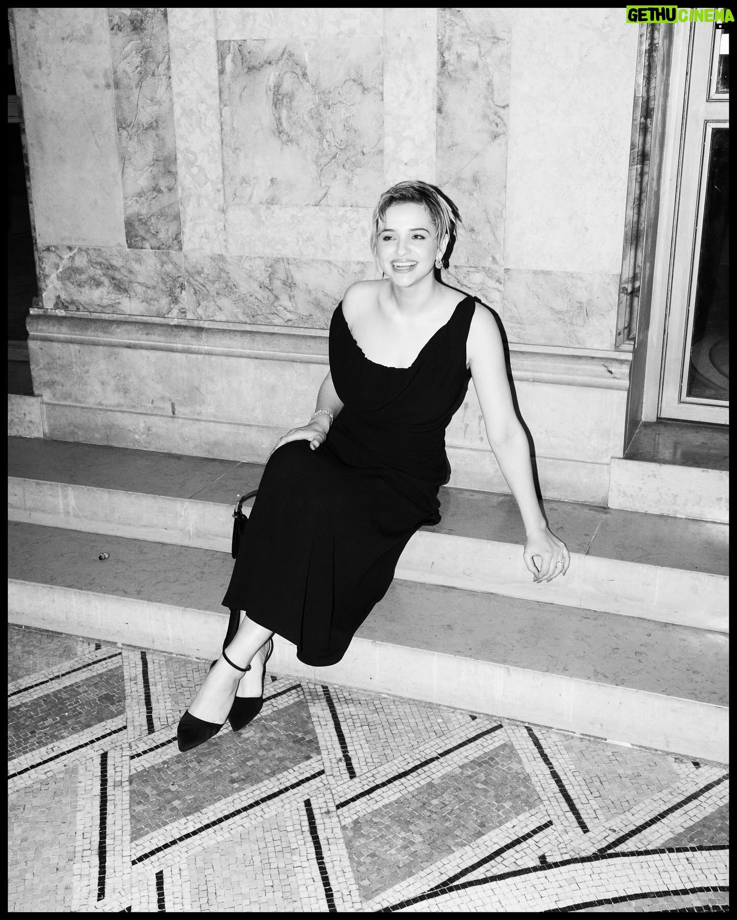 Lisa Vicari Instagram - 🤍🤍🤍 Thank you @cartier , @nina.rei & team styled by @tomislavblaic wearing @viviennewestwood & @cartier h&m by @philippverheyen #Trinity100Celebration #CartierTrinity Anzeige durch Markennennung