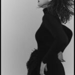 Lisa Vicari Instagram – time for a new playlist!

it is called “cold snap” and hopefully bring you some warm thoughts in the colder months 

link in bio 

enjoyyy xx

(and as always: please let me know your fav tunes at the moment)