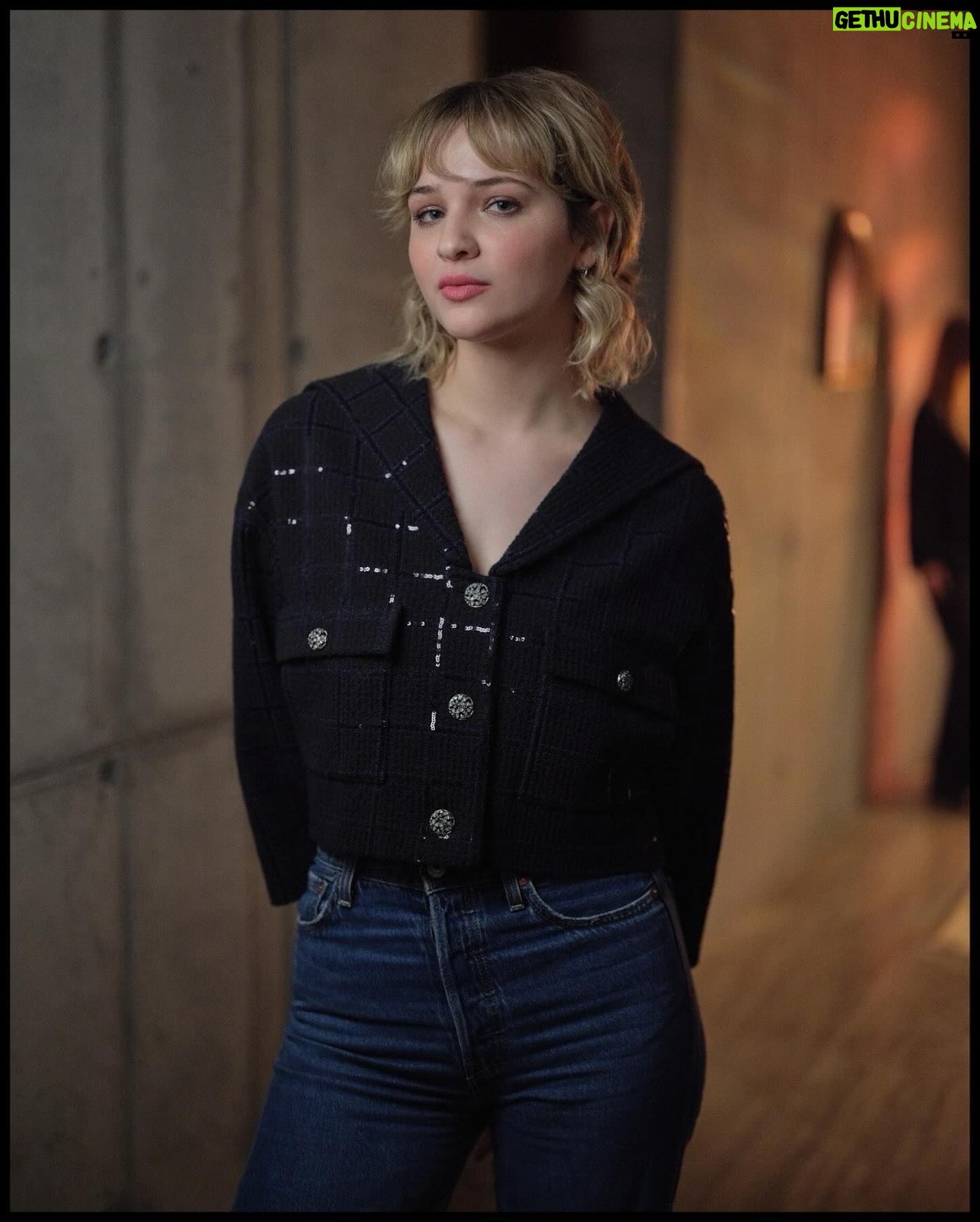 Lisa Vicari - 51.6K Likes - @chanelofficial x @voguegermany Pre-Berlinale Dinner 2024 🤍 always the most beautiful start to @berlinale
styling: @tomislavblaic
H&M: @denise_grundmann
jewelry: @cartier
Anzeige durch Markennennung