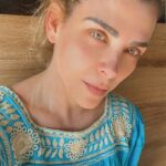 Lisset Instagram – Cuando te juzguen, bosteza 
Cuando te malinterpreten, sonríe 
Cuando te subestimen, ríete 
Cuando te condenen, ignora 
Cuando te envidien, regocíjate 
Cuando se te opongan, prevalece 
De verdad creen que yo le faltaría el respeto a alguien…?