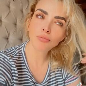 Lisset Instagram - TENGO UN SUEÑO…. 🤣🤣🤣🤣🤣🤣🤣