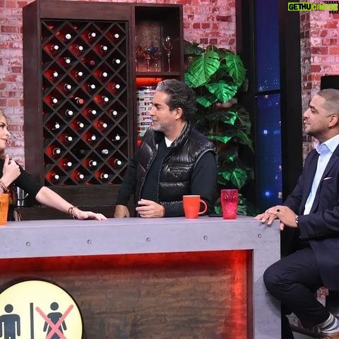 Lisset Instagram - Posted @withregram • @miembrosalairetv Esta semana recibimos a la guapa @lisset_oficial en @miembrosalairetv Nos vemos este jueves a las 9:30 pm por @canalunicable #SomosMiembros @leozanne @ricardomargaleff @duverman @negroaraiza