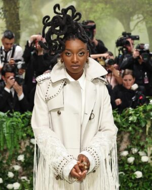 Little Simz Instagram - Met 24’ @burberry 🤍🪄

Hair @officiallychantelle 
Make up @nibrasmakeup