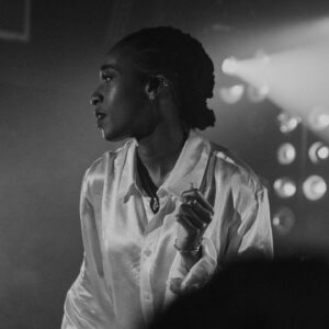 Little Simz Instagram - This is so mad to me. Rarely have pat on the back moments but yo , really proud of younger simbi for sticking at it. Thank you @vans for having me be a part of The Knu Stack global campaign. Grateful beyond measure💗

New York , you showed up for me last night 🥹 can’t wait to do it again for tour. Love love love 

📸 @thomasfalcone