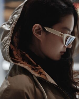 Liu Yifei Instagram - See you @louisvuitton #louisvuitton
