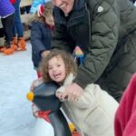 Liv Tyler Instagram – ๐ฅฐSkating with daddy๐ฅฐ @davidgardner