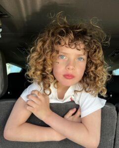 Liv Tyler Instagram - 💗 Lula Rose 🌹 The evolution of these heavenly curls