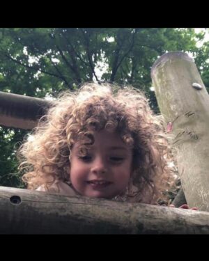 Liv Tyler Instagram - 💗 Lula Rose 🌹 
The evolution of these heavenly curls