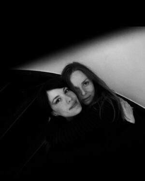 Liv Tyler Instagram - 💗Happy happy birthday sweet soul sister @stellamccartney 💗 Love you soooooo 💗