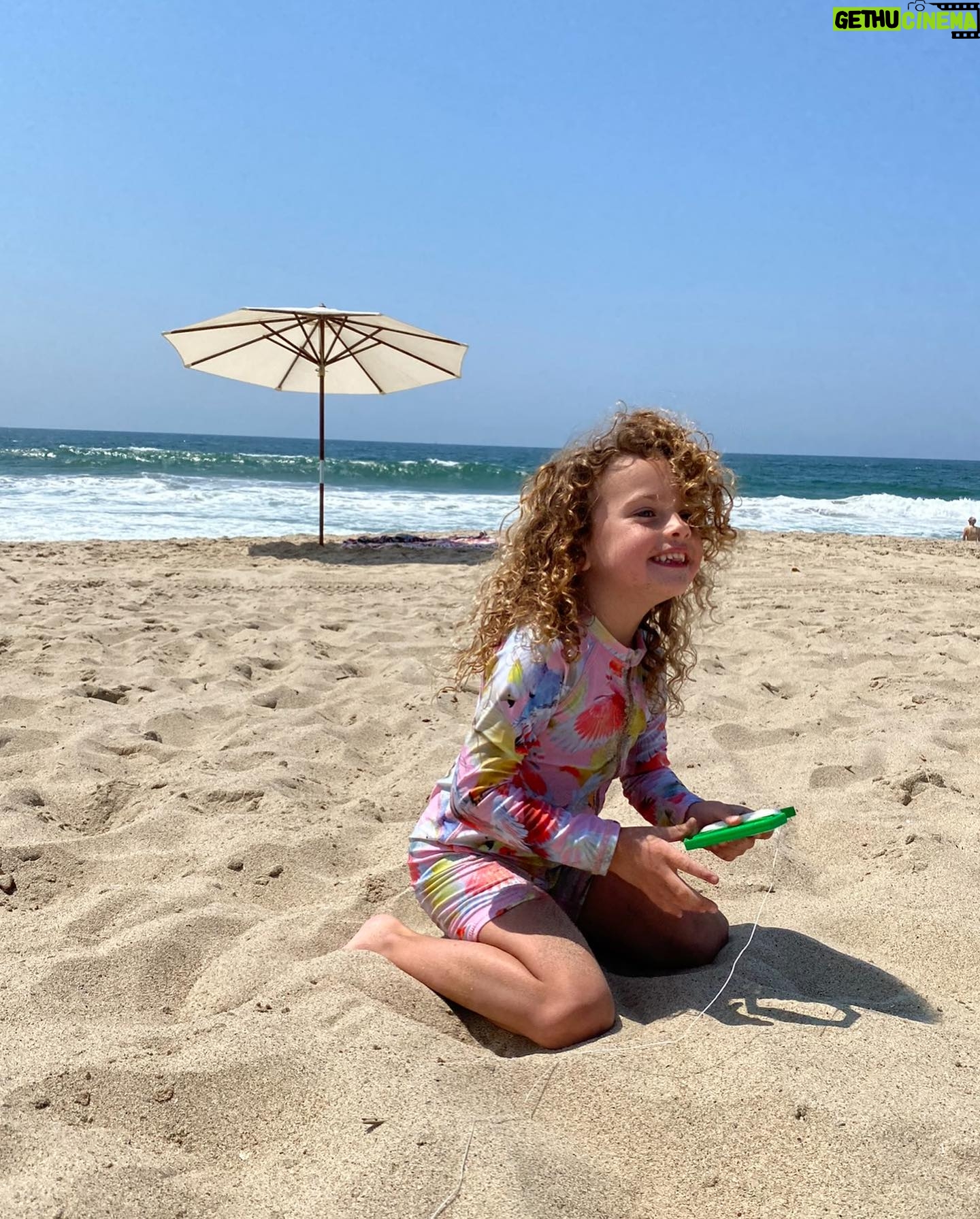 Liv Tyler - 116.3K Likes - 💗 Lula Rose 🌹
The evolution of these heavenly curls