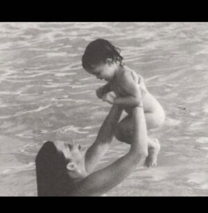 Liv Tyler Instagram - 💗Happy birthday to us momma . I love you eternally and love our time together here on earth. The highs and the lows. The challenges and many lessons. The gifts and joy. All that we have learned and experienced together. How lucky we are to have each other. Thank you !!!!! For always protecting me. My momma cub. For showing me your ways. Thank you 
for the gift of life and and for growing part of Lula inside me inside you !!!! Hahaha 🐣The 3 July cancer girls all one week apart.  What are the odds. July is our month. Today is your day and we celebrate you 💗