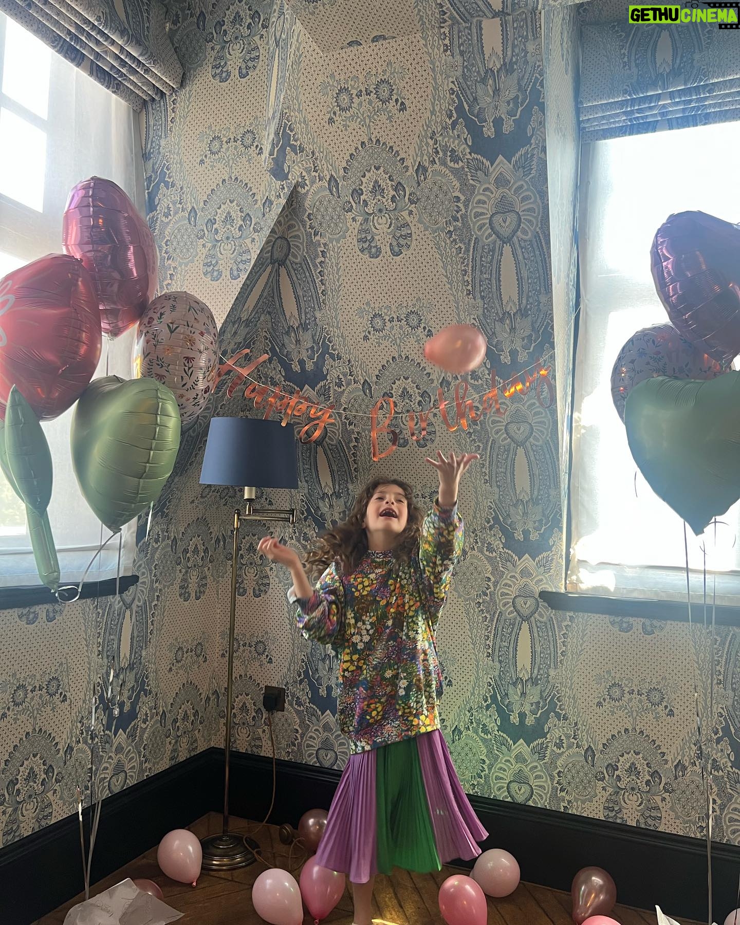 Liv Tyler Instagram - 🎈 That was fun!!! Happy happy 7th birthday to my love Lula Rose 🎈