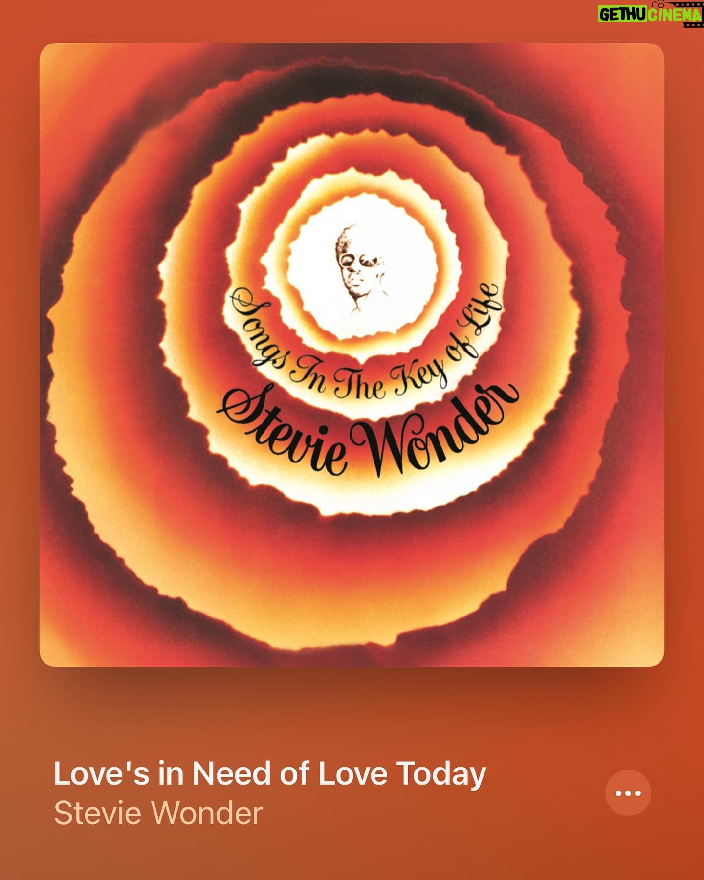 Liv Tyler Instagram - Love’s in need of love today…. Wonderful stevie wonder