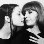 Liv Tyler Instagram – 🖤 The love between us 🤍 cancer ♋️ crabs 🦀
📷 by @davidcroland