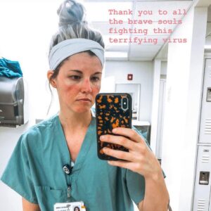 Liv Tyler Instagram - Thank you 🙏🏻💗🙏🏻💗to everyone who is giving their everything to protect us all.
To wake up everyday and fight this monster head on. Thank you for your love and care and not giving up. To everyone still working to keep us all alive , fed and society supported on a daily basis , bless everyone staying home in various quarantine situations. It is challenging for all in many different ways. I’ve been overwhelmed myself with what’s happening. Trying to digest it all and protect my children. I had to take a breather from the pressure and normality of what was our reality before this virus hit us . We are now forever changed in so many ways. @davidgardner and i have 4 children ages 3,5,12,15. We have been in quarantine for 20 days. 🥴😬🙏🏻💗🙃 Omg taking care of 4 kids not in school is no fucking joke. Bless all caregivers🙌🏻24/7 cooking , cleaning , school, love , play , listening, more cooking , more cleaning and again. My hands are raw as so many’s are. I have been trying my best to keep my family going as normal. The news / tv is so painful everyday. So many suffering. What can we really do to help? We are told to stay home but my heart wants to check in on everyone.  Im very moved by the work still going on. The medical teams , scientists , all hospital workers , world leaders and everyday important workers keeping it all going. The little details mean everything. Thank you!!!! I hope you can feel our deep gratitude and know you are appreciated and supported. Who knows what is going to happen? This is a whole new fucking world 🙈What will life be like after all this ? We must believe in each other. In Mother Nature, In humanity , hold ourselves and our loved ones close in our hearts. I woke up this morning and this woman @sydvic1ous inspired me so much I broke out of my fear cacoon. I was in pure momma bear survival mode trying to care for my family . But my children’s love and laughter is so healing and humor between friends the greatest relief. Thank you thank you thank you to all the brave souls keeping it all going and risking their health and lives for us. Praying for safety and support for all. With love and a million hugs. Xoxox