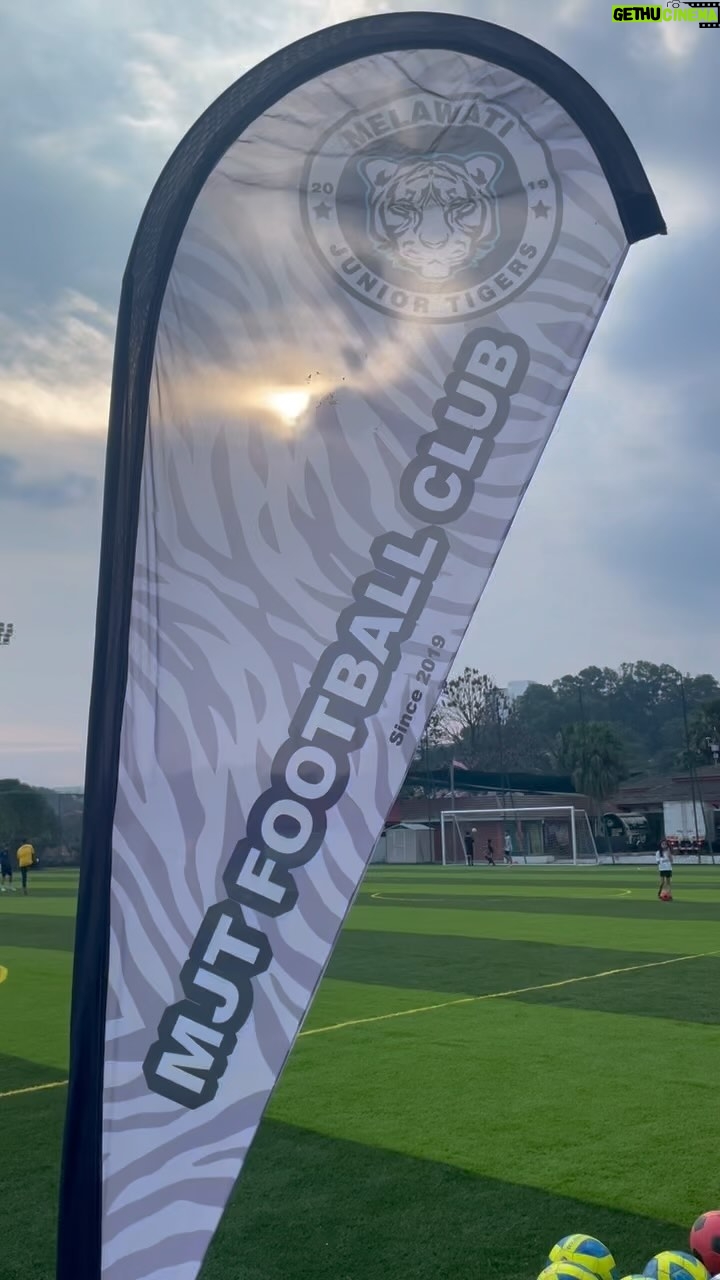 Liyana Jasmay Instagram - Just a dedication post to my first daughter Sofia Arissa. I never thought you would love football this much. I hope this fire & passion will live in you foreverš„ Sofia is training and playing under @mjt.fc Playing for U9 #mjtfc #sofiaarissa
