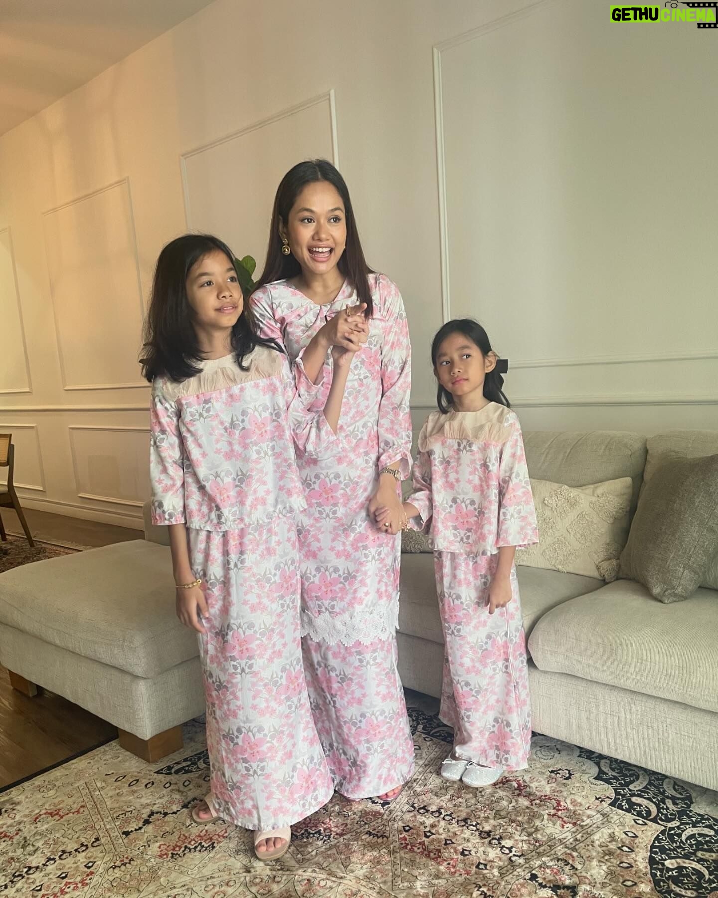 Liyana Jasmay - 4.5K Likes - Raya First day in @petra.rtw
#petragirls
#petra