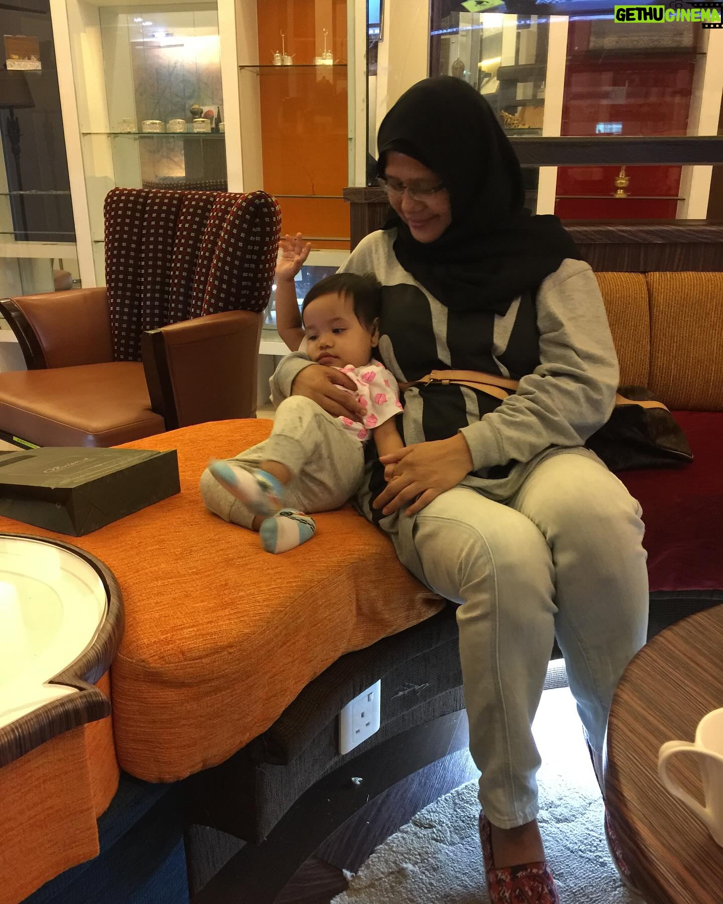 Liyana Jasmay Instagram - How amazing it is that Mama passed on Sofia's birthday last year. 12 May 2023 I told Sofia you have Neni forever in your heart and she leaves you on the day that you will never forget her. These two have amazing chemistry that sometimes Im too jealous! Al Fatiha to you Mama & Happy Birthday to my firstborn🩷