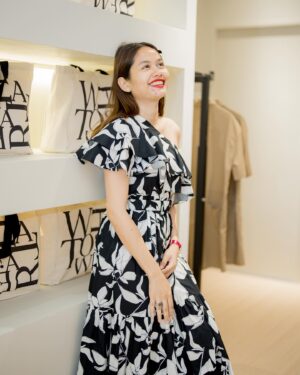 Liyana Jasmay Instagram - So excited for the opening of @whattowearmalaysia new flagship store at 163 Retail Mont Kiara! Congrats #wtwtoday and cant wait to shop there now every weekend!

Im wearing @whattowearmalaysia #wtwtoday of course!