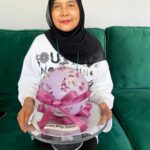 Liyana Jasmay Instagram – How amazing it is that Mama passed on Sofia’s birthday last year. 12 May 2023 I told Sofia you have Neni forever in your heart and she leaves you on the day that you will never forget her. These two have amazing chemistry that sometimes Im too jealous!

Al Fatiha to you Mama & Happy Birthday to my firstborn🩷