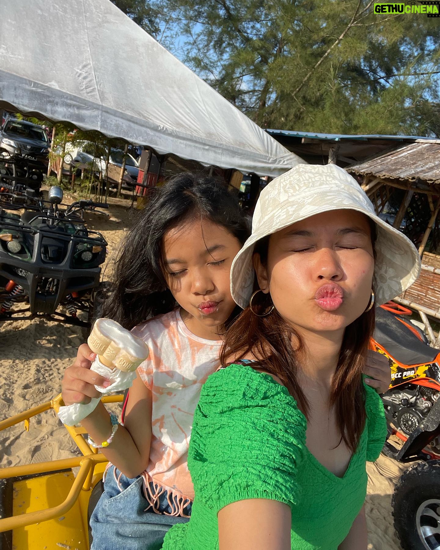 Liyana Jasmay - 1.3K Likes - My heart is full when she is happy. 10 year old daughter who is growing super fast. 🌸 Always great to be able to do outdoorsy stuff , cherating is always a good idea🩵