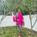 Liyana Jasmay Instagram – Baju dan kain from Datin Habsah. 
Angan angan nak jadi Datin Liyana🌸