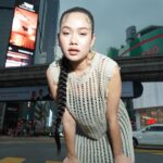 Liyana Jasmay Instagram – Kalau nak putih jangan inject, pakai flash je terus kejap putih kejap hitam! Settle👌