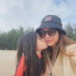 Liyana Jasmay Instagram - The kiss that I will forever cherish🩷 From my baby daughter🌹