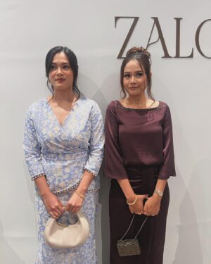Liyana Jasmay Instagram - The many faces of me and @adrianaadnan 

Both of us in @aliabrtw 

#zaloraraya2024