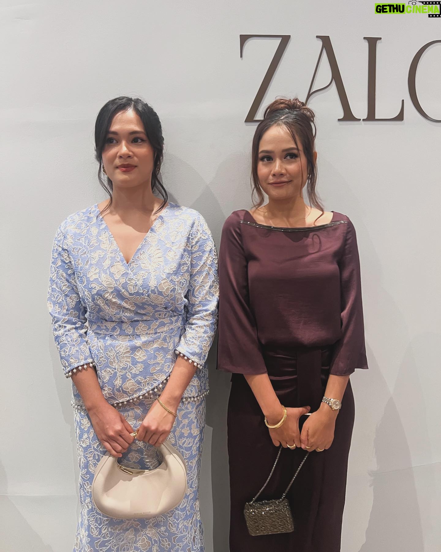 Liyana Jasmay - 1.3K Likes - The many faces of me and @adrianaadnan
Both of us in @aliabrtw
#zaloraraya2024