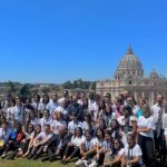 Liz Solari Instagram – ¡De vuelta mi amada #Roma! Un poco de la previa a dar una conferencia para @scholasoccurrentes en el marco de el Encuentro Internacional de Jovenes de la Escuela Laudato Si’ junto a @agendacaf 🙏🏻👬🌱🐾🏛🌎🥳

#Activismo #Misión