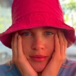 Liz Solari Instagram – Se viene algo grande. Un cambio necesario e importante que vamos a lograr juntos, unidos.

Este proyecto es por y para los animales. Ellos que tienen voz pero se insiste en no escucharlos. En no verlos. En invisivilizarlos.

Te invito a seguir, firmar, compartir @leysintientes 🙏🏻❤️🐾

#LeySintientes #LiberacionAnimal