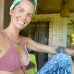 Liz Solari Instagram – Con uds el carrete de la felicidad.

#vacaciones #renovacion #sanacion #agradecer