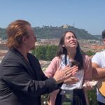 Liz Solari Instagram – Honrada de dar una charla junto a @gastonpauls22 en Roma para los Jóvenes de la Escuela Internacional Laudato Sí’ @scholasoccurrentes enfocada en el cuidado de la Tierra y de compartir este especial espacio con #Bono @u2 quien compartió su sabiduría y humor. 

Gracias @chrisasinelli @josemariadelcorral por el llamado a compartir nuestro camino de vida y de servicio con las nuevas generaciones. 

Gracias a Dios por abrir oportunidades para el encuentro, la inspiración, y el intercambio de ideas y la co-creación de un nuevo mundo y a mi amada maestra espiritual por iluminar mi camino @cherchevalier_author 

.

Honoured to give a talk for the International School of Laudato Si @scholasoccurrentes with @gastonpauls22 and share this special time with #Bono @u2 who shared his journey of service, wisdom and humour. Thank God for blessing us with the opportunity for encounter, inspiration to co-create a new world and to my beloved spiritual Teacher @cherchevalier_author for illuminating my path. 

Ph @clickcollector 🌼

🙏🏻🌎❤️🐾🌱🥳

#Mision #Servicio #Activismo