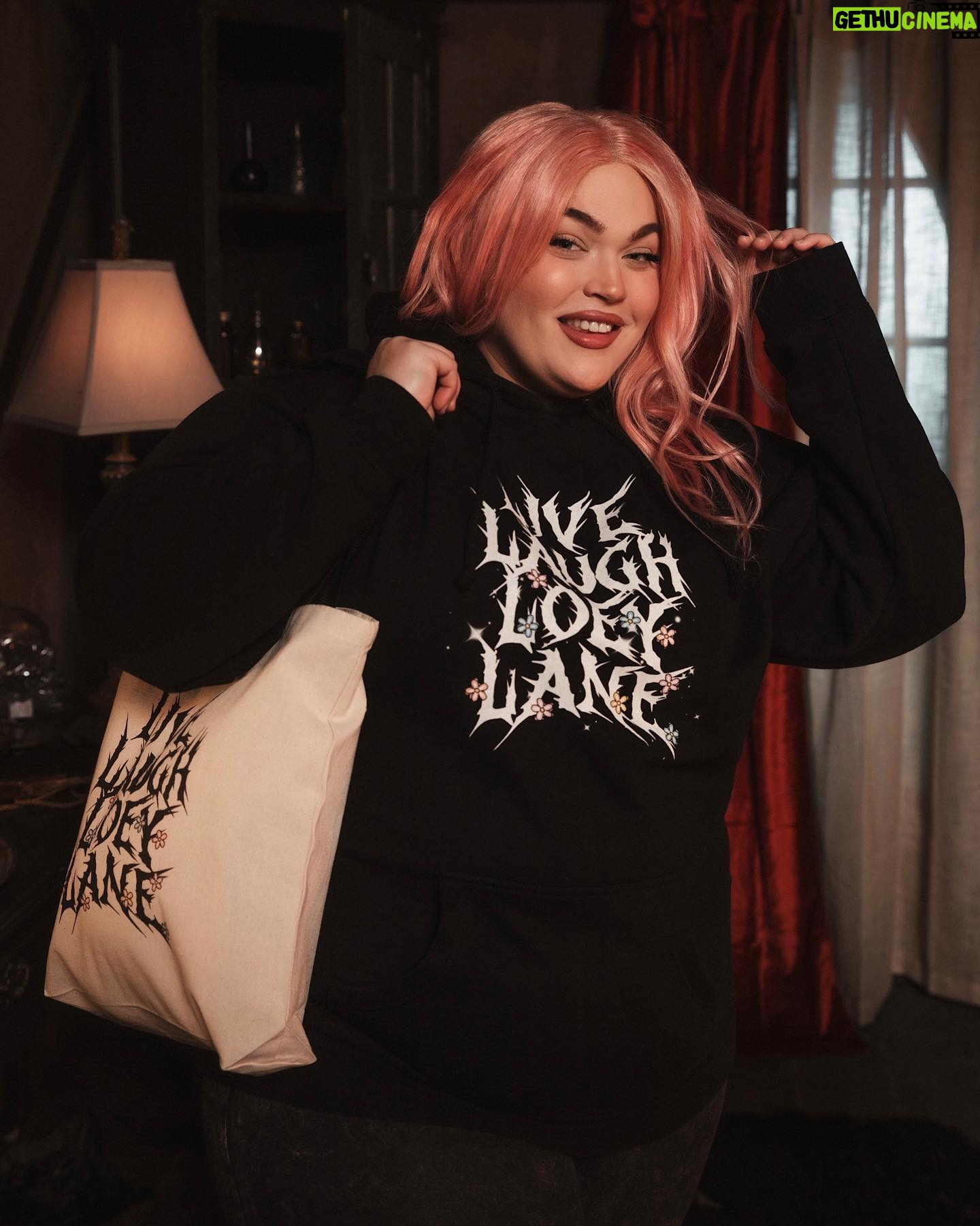 Loey Lane Instagram - LIVE LAUGH LOEY LANE FOREVER… or at least until March 4th 🥹 MERCH HAS BEEN EXTENDED!!! Everyone say “thank you @merchlabs besties”!!! Those little cutie pies heard me out when I said that so many of you had asked me to extend the sale for just one more week. Hopefully you can get your hands on the collection, we still have the full size range up to a 5XL available for y’all to snag. Thank you thank you thank you for your support. 💓