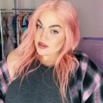 Loey Lane Instagram – Me n WHOOO where is my lil black cat bb pspspsp 💖🖤 Also I am so sleepy today what’s going on with the moon?? Like I cannot wake up I feel like I could’ve slept all day