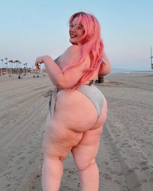 Loey Lane Instagram - I can’t believe there wasn’t a SINGLE Loey Lane ass pic posted during Taurus season 😔 I swear I’ll do better on Gemini time. Bikini from @fashionnovacurve btw!!