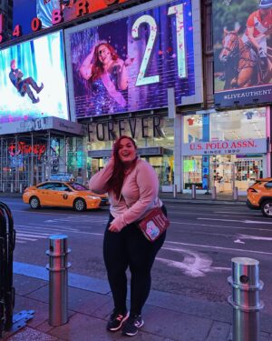 Loey Lane Instagram - If I knew it all then, would I do it again? 🥹 11 years ago today, I started my YouTube channel and my life has been forever changed. Thinking about all the adventures I’ve been on today, the opportunities I’ve been given and the things I’ve been able to experience. I will never stop thanking you for giving me this life by supporting me over the past decade. I am here for as long as you’ll have me. Thank you, thank you, thank you. I love you endlessly.
