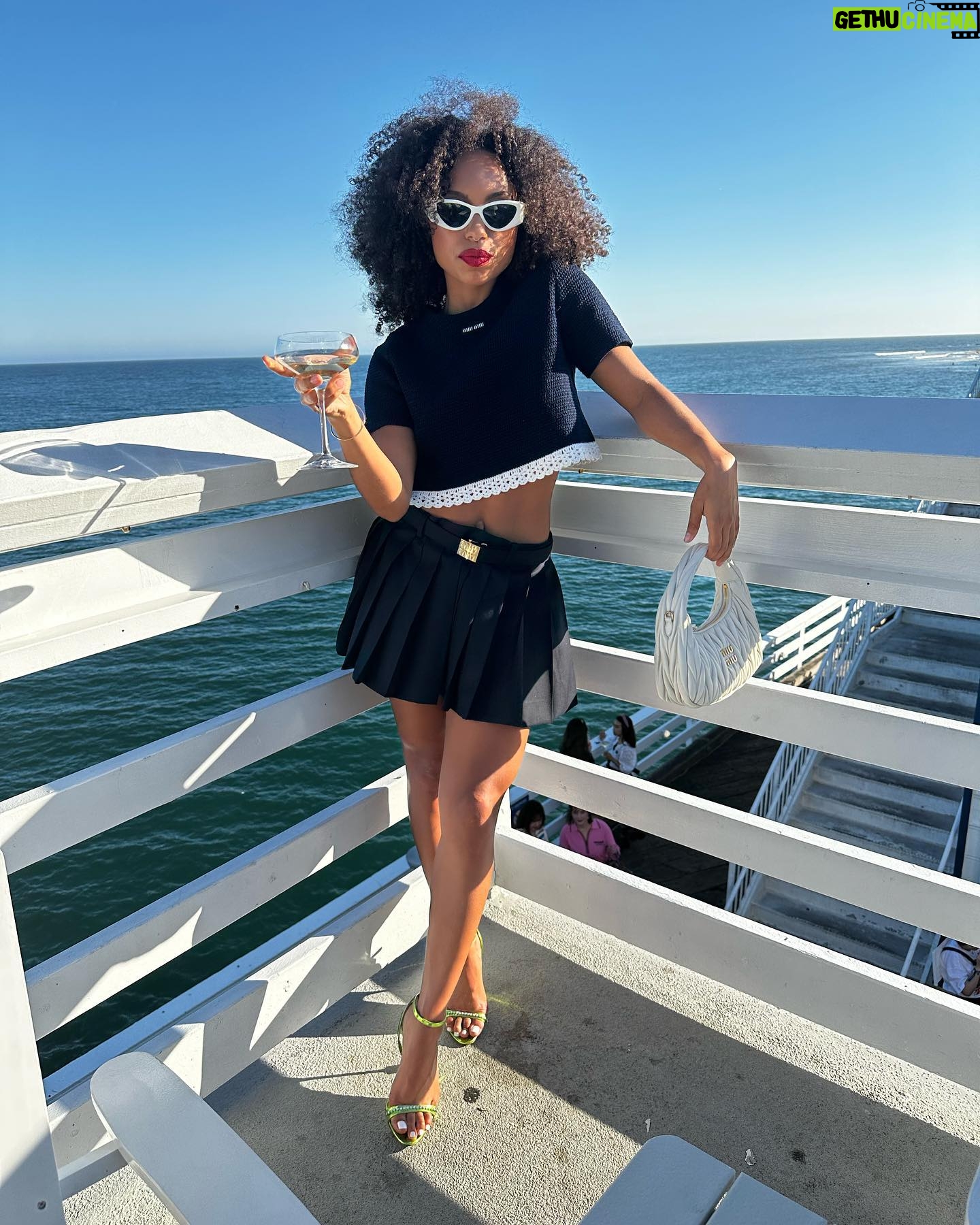 Logan Browning Instagram - @miumiu summer club 🌊🛥️ (authentic convos, luxe looks, perfect weather, that fun claw game with prizes, lobster rolls, vibey music, @georgiagetsby’s first performance, tarot, & ice cream!) thank you for having me 🤍 #miumiu #miumiuclub