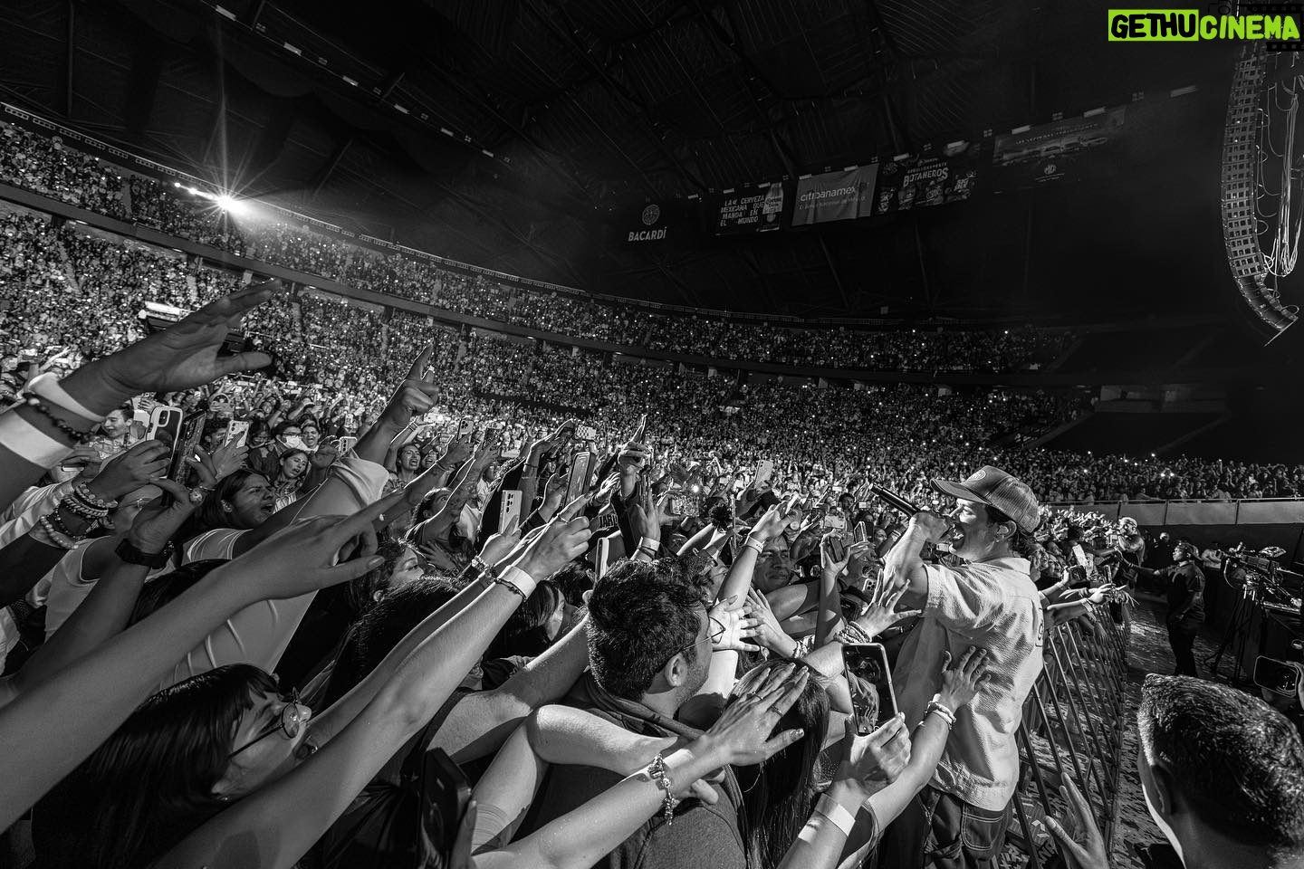 Logan Henderson - 88.1K Likes - MรXICO ๐ฒ๐ฝ
Mรฉxico City / august 18, 2023
Guadalajara / august 21, 2023
Monterrey / august 23, 2023