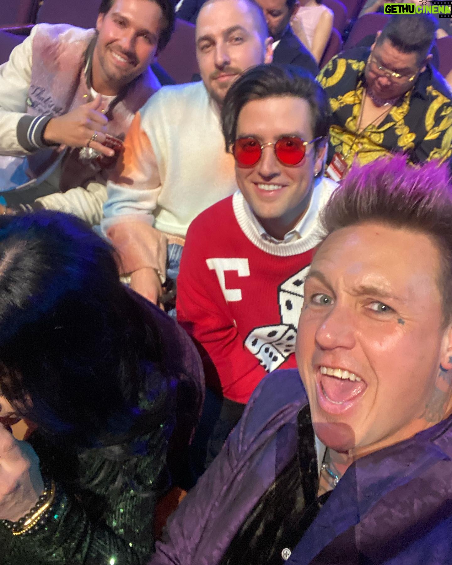 Logan Henderson - 69K Likes - Thanks @iheartradio for an incredible night!