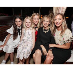 Lola Flanery Instagram - Girl Power 💖💥 All ages amazing female family of @homeagainmovie  You will all forever be in my heart ❤️💗 @reesewitherspoon @nmeyers @halliemeyersshyer #edengraceredfield