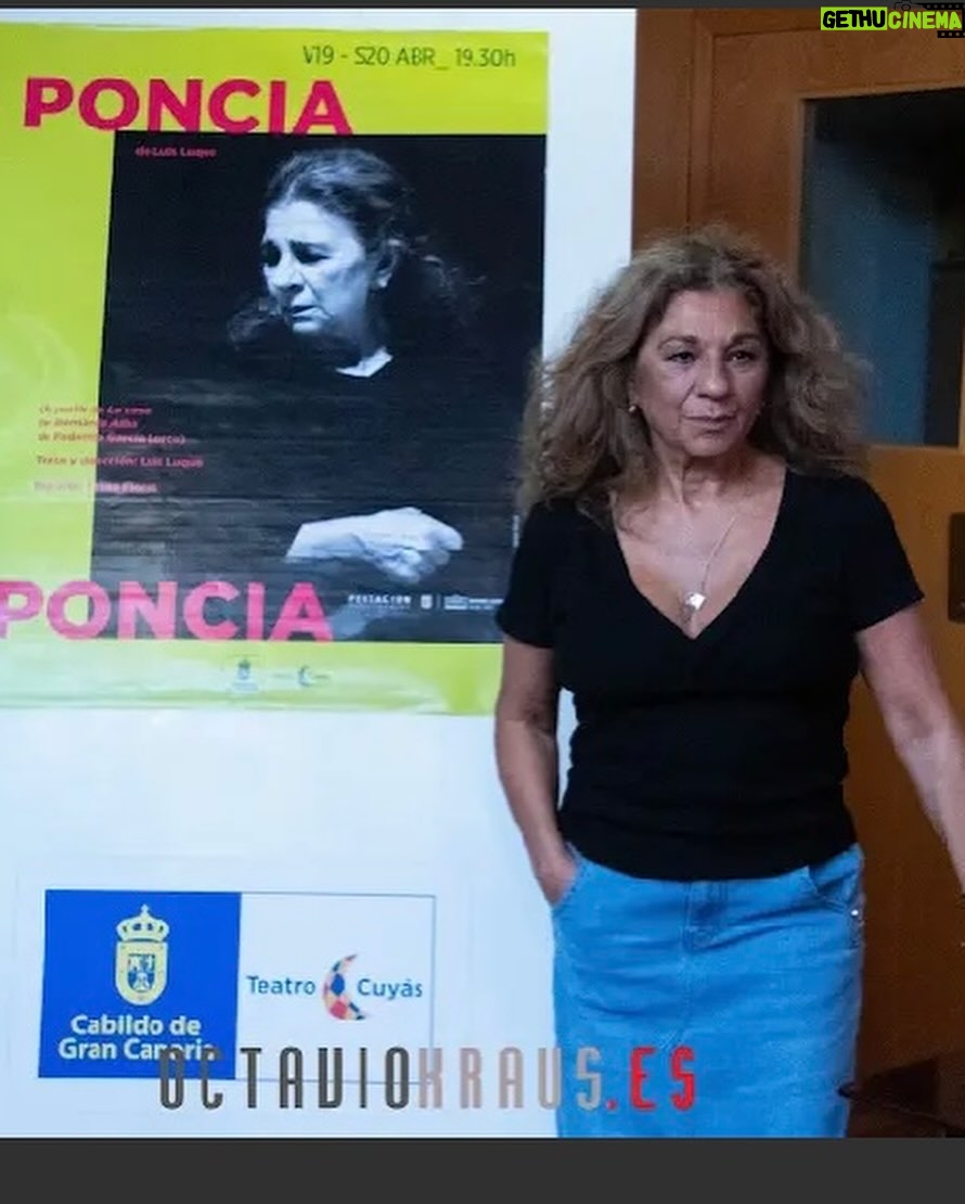 Lolita Instagram - Gracias las palmas , hoy y mañana , poncia , @teatrocuyas de @luisluquecabrera foto de ayer en la rueda de prensa , y después de la obra, @tucaramesuena @gestmusic @antena3com