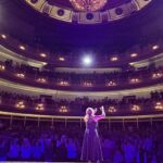 Lolita Instagram - Gracias #oviedo Gracias al publico que me ha llenado hasta el cielo este @teatrocampoamor gracias al @aytoviedo a @cimarroj @pentacionespectaculos @zapardielarbas @luisluquecabrera @pilarcontrerasgarrido @christianmolca #nicosanchez @muchoartemanagement y a mis amigos @dolores_oconnor por esta pulsera y colgante que me ha regalado de la virgen de Covadonga y a Miguel @hotelpiedrasasturias y a su mujer , porque siempre me demuestran su cariño gracias #asturias de verdad y de corazón Asturias patria querida o puedo estar más agradecida al universo y a Dios por lo que me da gracias gracias
